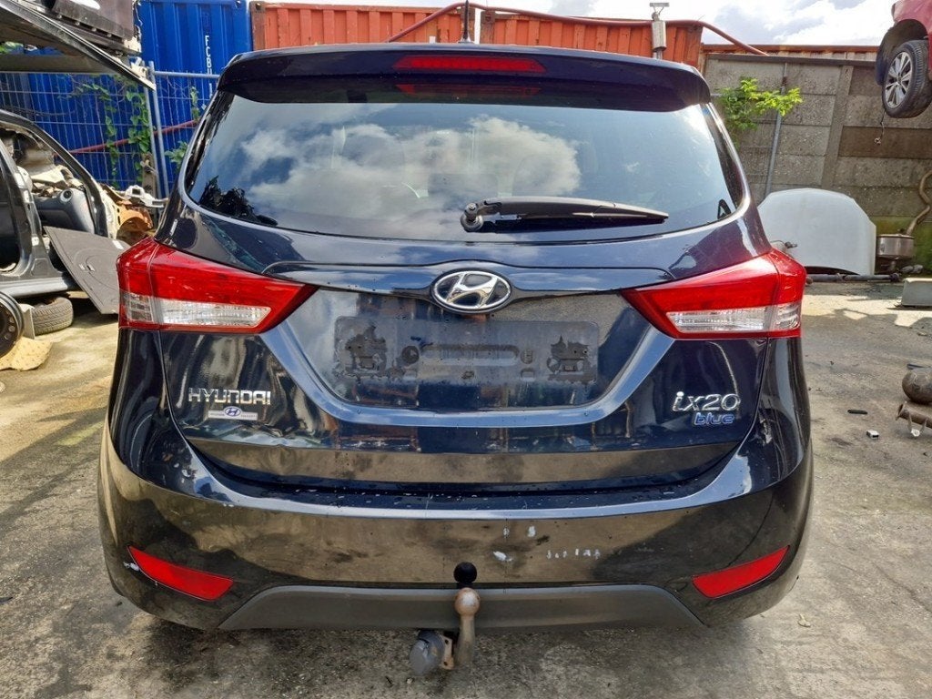 HAYON ARRIÈRE / MALLE Hyundai iX20 (JC) (|737001K000|), Hyundai Motor Deutschland GmbH, Haillon arrière, Kaiserleipromenade 5
63067  Offenbach am Main, DE