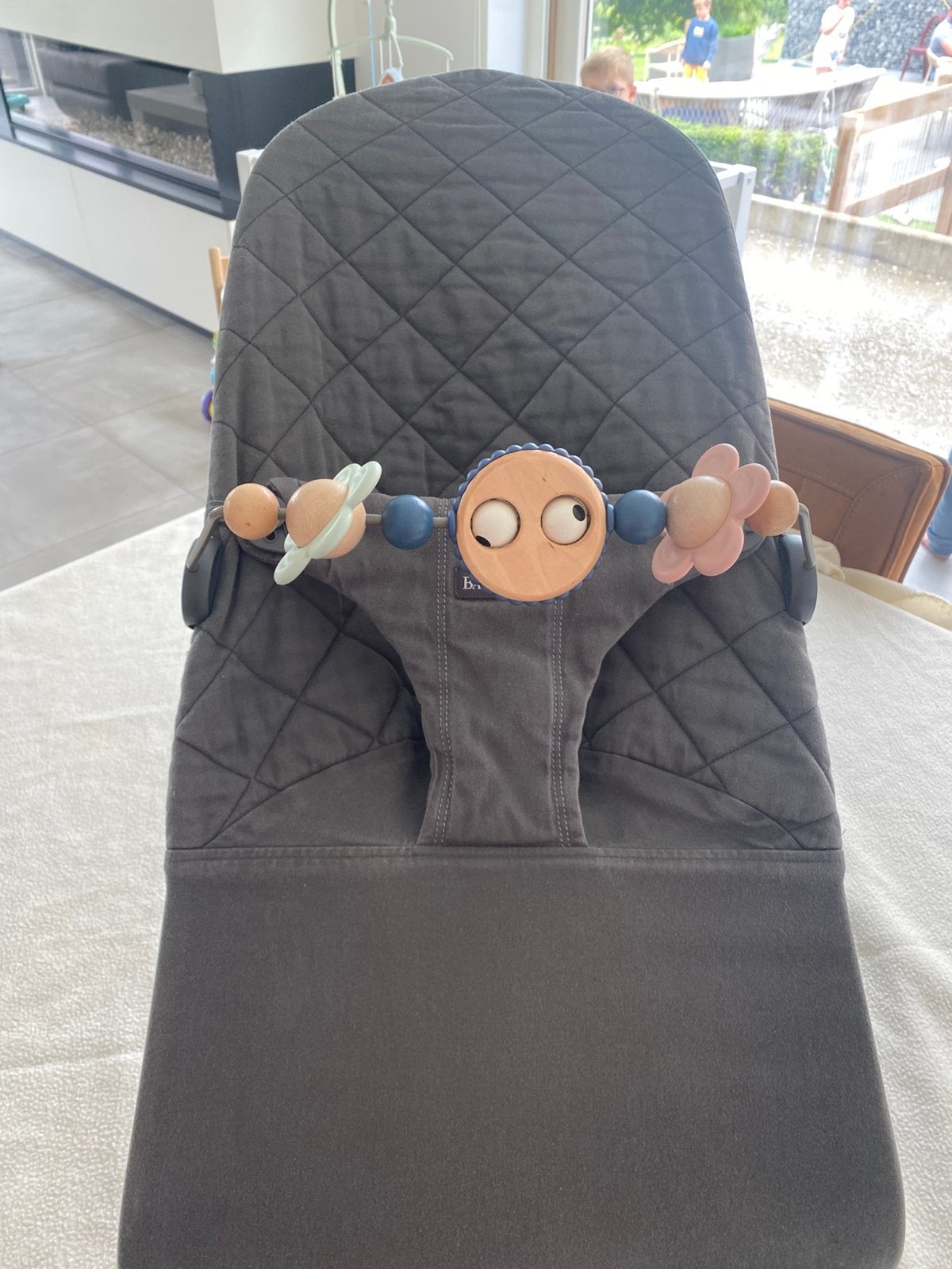 BabyBjörn wipper grijs, Kinderen en Baby's, Wipstoeltjes, Ophalen, Zo goed als nieuw
