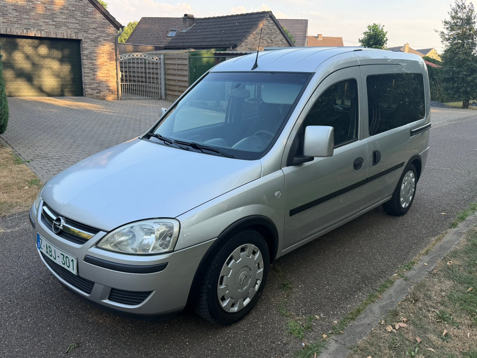 Opel combo 1.8cdti perfecte staat Airco 1ste eigenaar, Auto's, Bedrijf, Onderhoudsboekje, Te koop, ABS