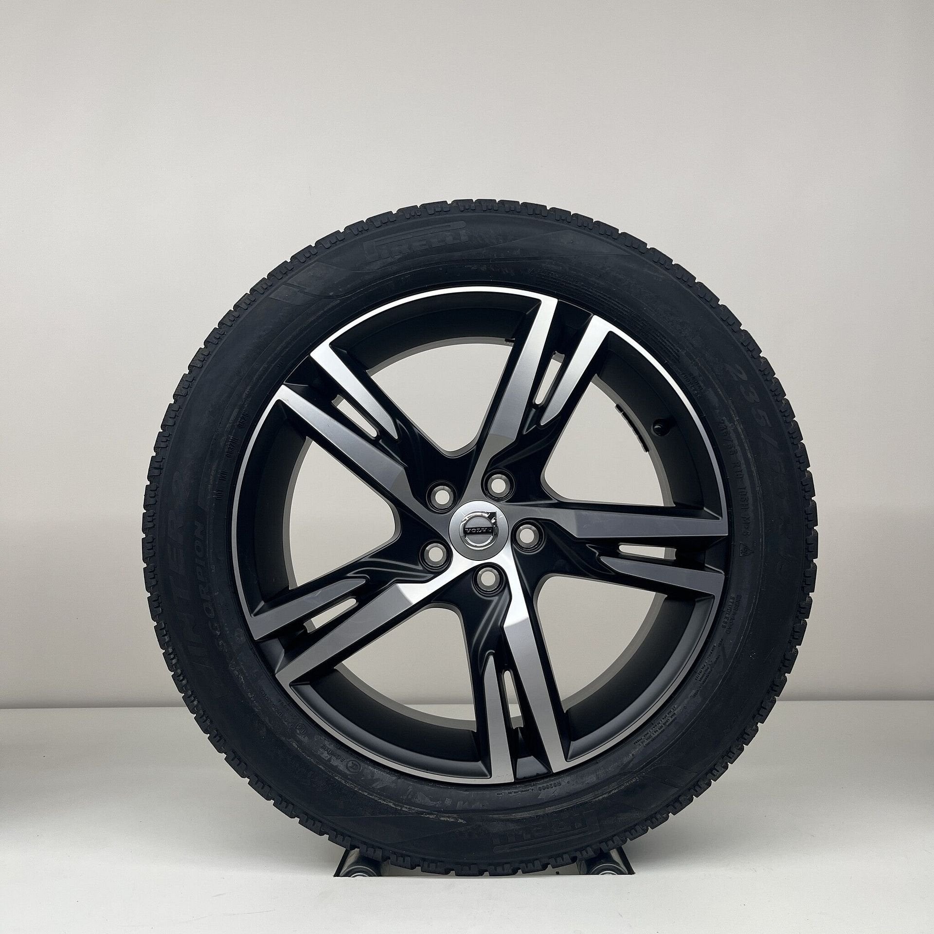 Volvo XC60 - 19 inch - winterbanden NIEUW, Neuf, Pneus et Jantes, Pneus hiver, Enlèvement ou Envoi