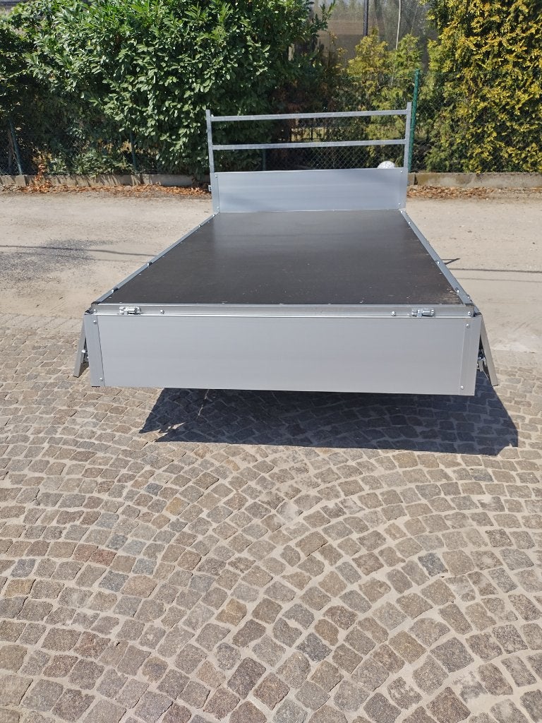 Anssems plateau aanhangwagen ongeremd, Ophalen
