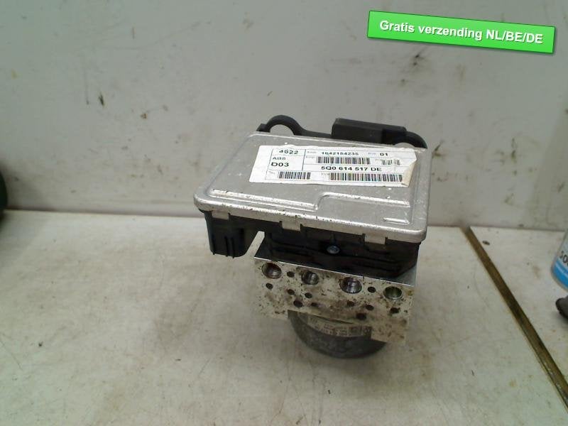 BLOC ABS (FREINS ANTI-BLOCAGE) T-Roc I (5Q0614517DE), Volkswagen, Volkswagen AG, Utilisé, Kundenbetreuung@volkswagen.de