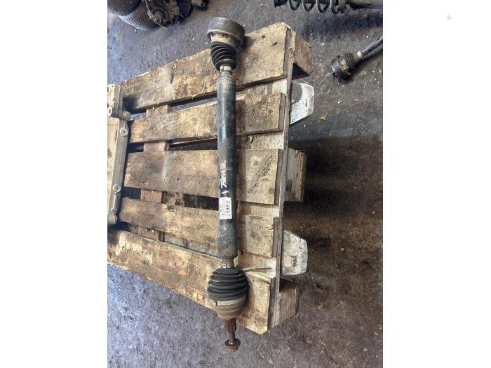 Arbre de transmission avant droit d'un Volkswagen Touran, Volkswagen, -, 3 mois de garantie, Utilisé