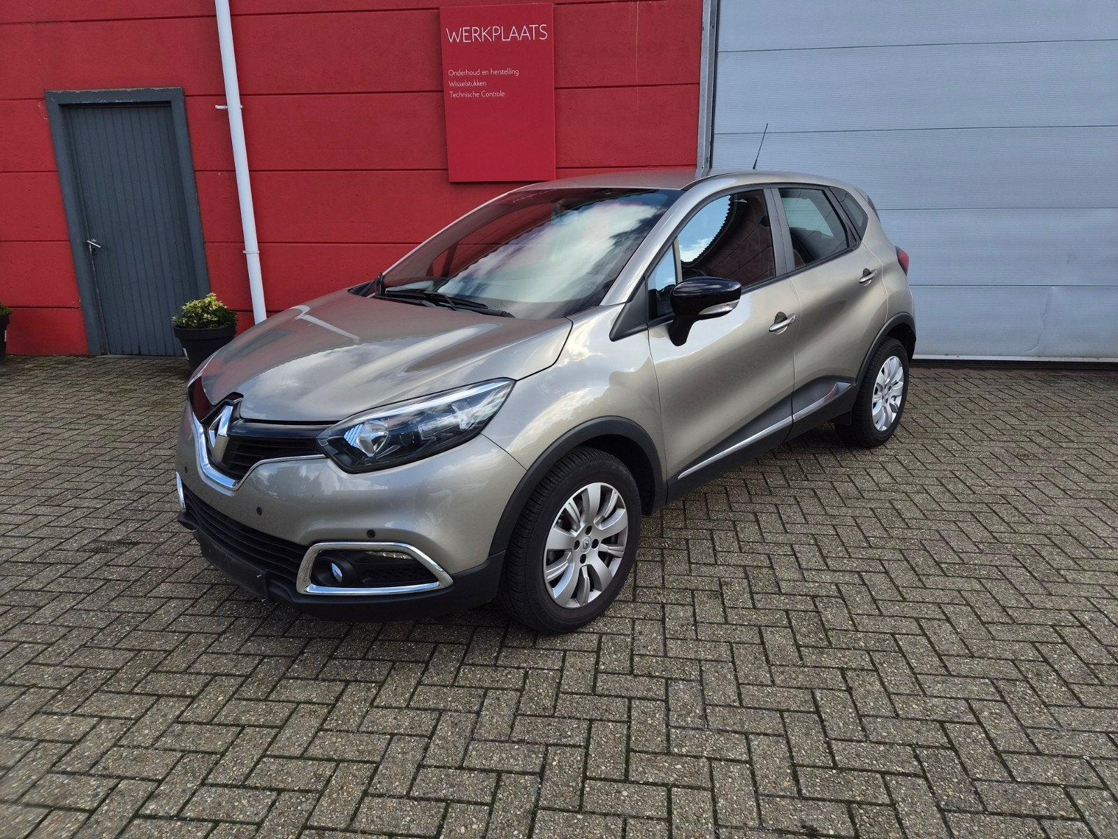 Renault Captur - 19.000km - Automaat, Autos, 1197 cm³, Achat, Euro 6, Entreprise