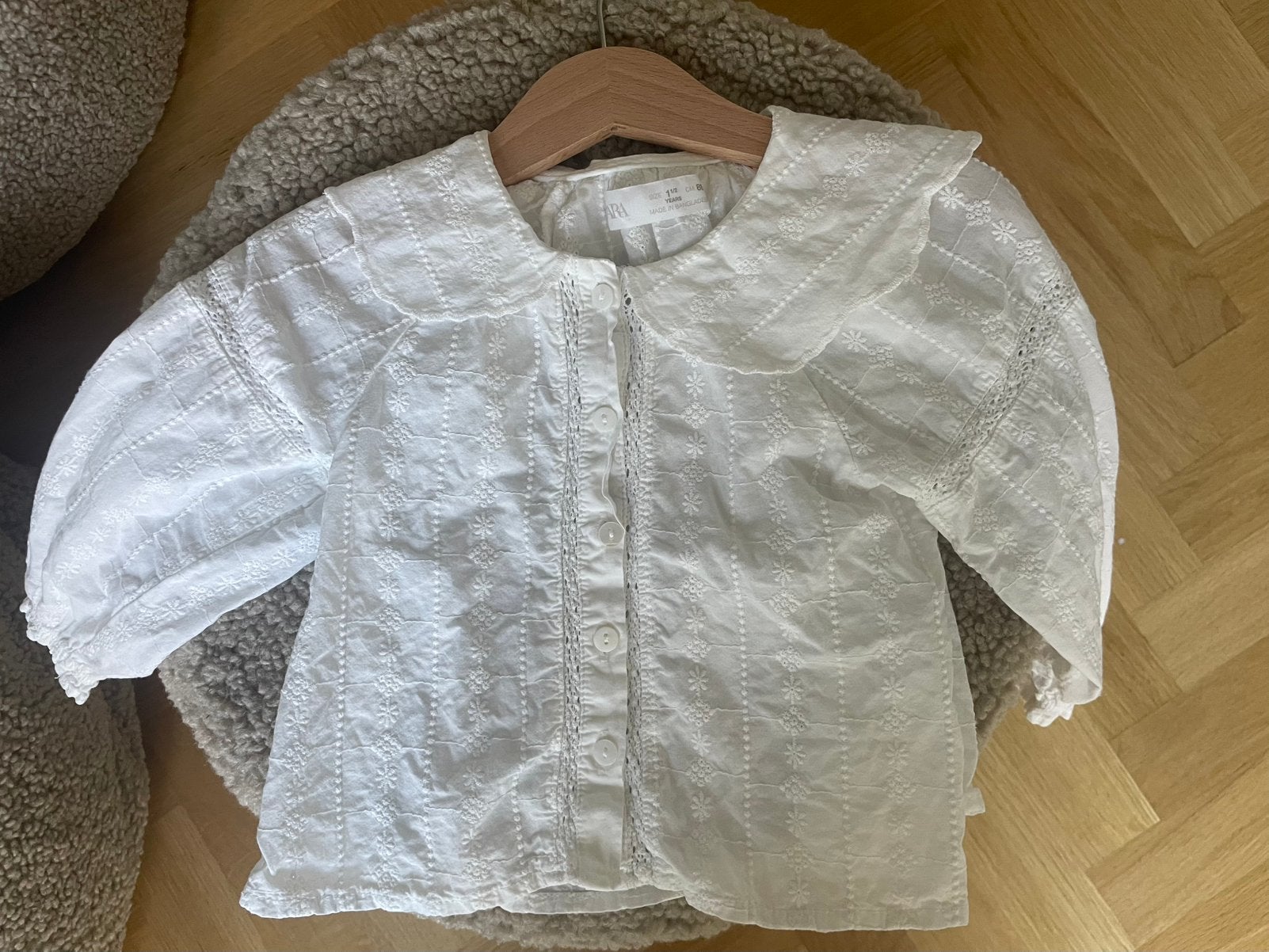 Chemisier Zara  blanc en coton 18 mois fille, Enfants & Bébés, Enlèvement, Comme neuf, Fille, Chemise ou Chemisier