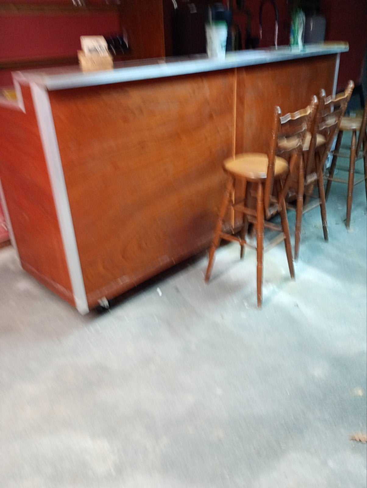 buffet met frigo, en spoelbak, Ophalen