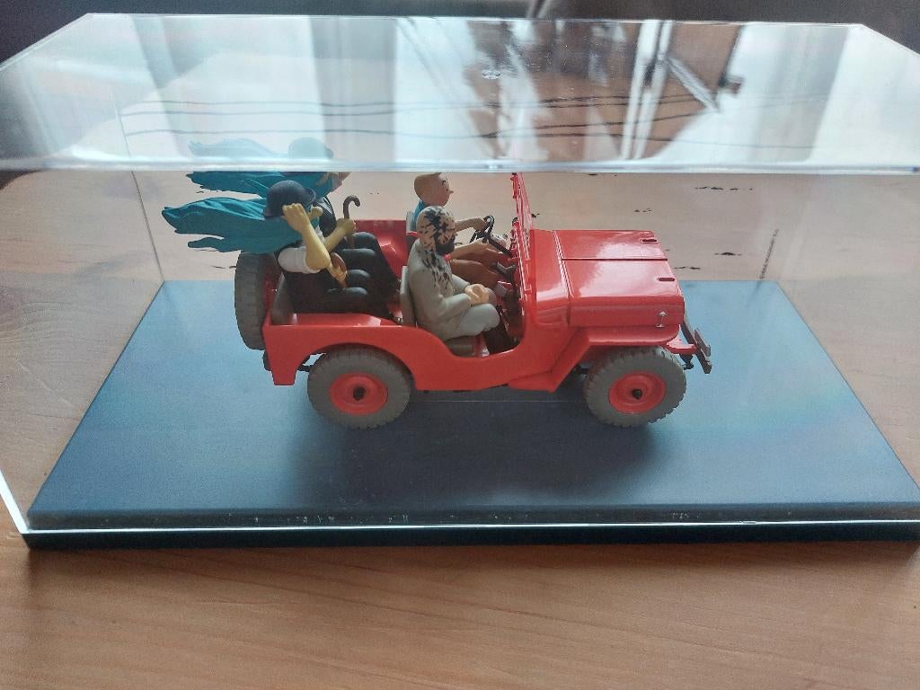 Voiture Tintin 1/24e "La Jeep du désert", Collections, Enlèvement ou Envoi, Tintin, Utilisé, Statue ou Figurine