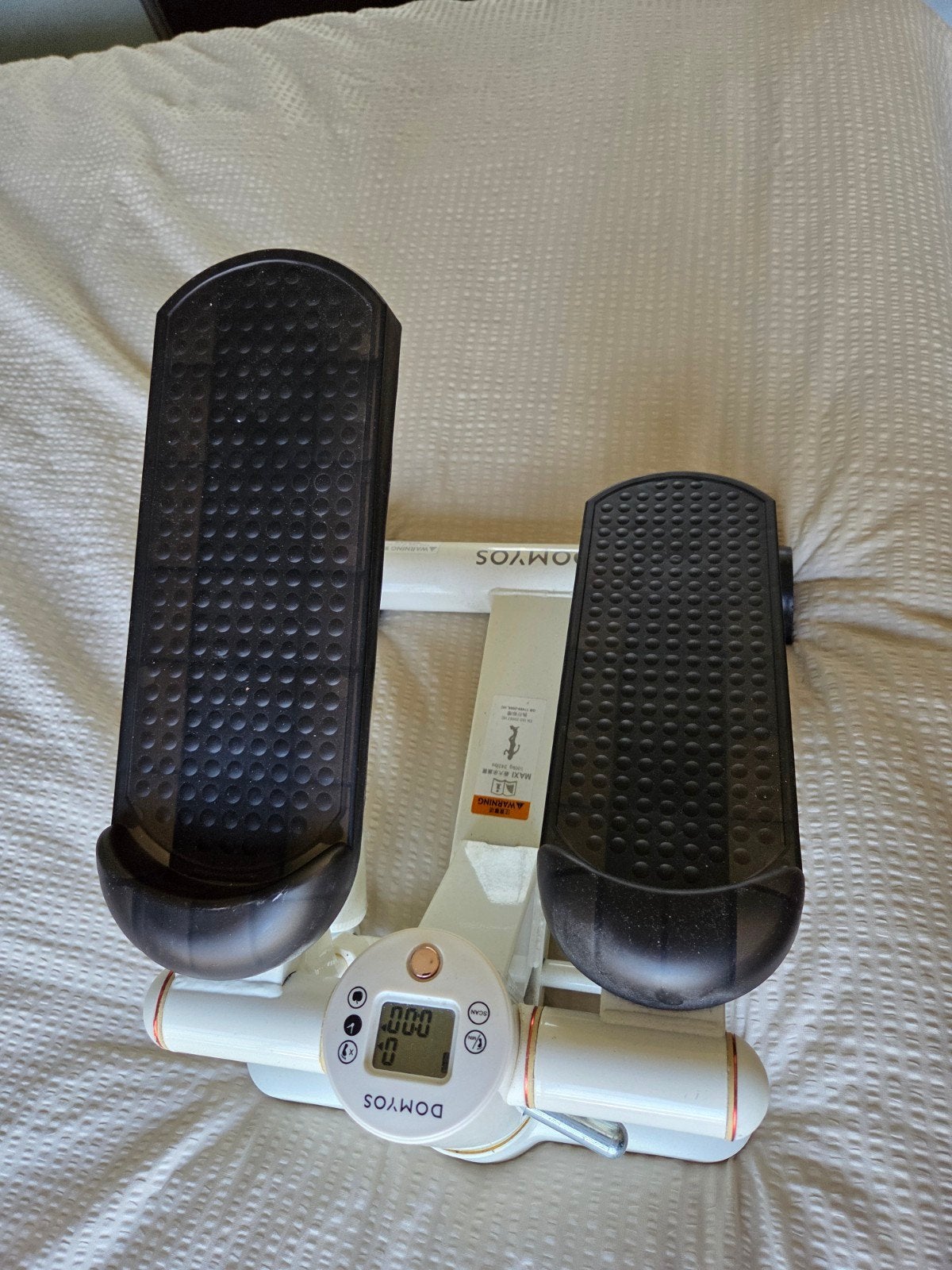 Domyos step, Sports & Fitness, Jambes, Comme neuf, Enlèvement, Métal