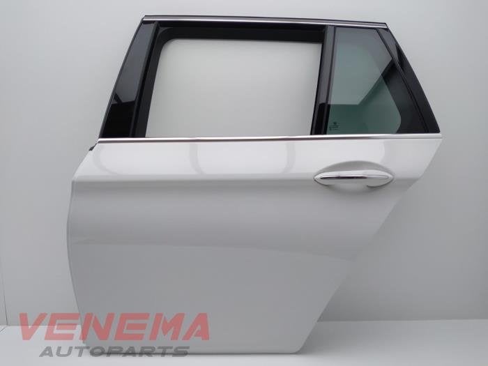 Portier 4Deurs links-achter van een BMW 5-Serie (300), 12 maanden garantie, Gebruikt, -, Deur