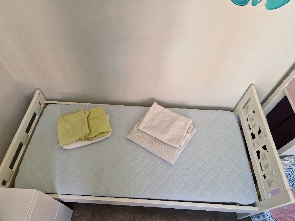 Ikea peuterbed met matras, Enlèvement, Comme neuf, Matelas