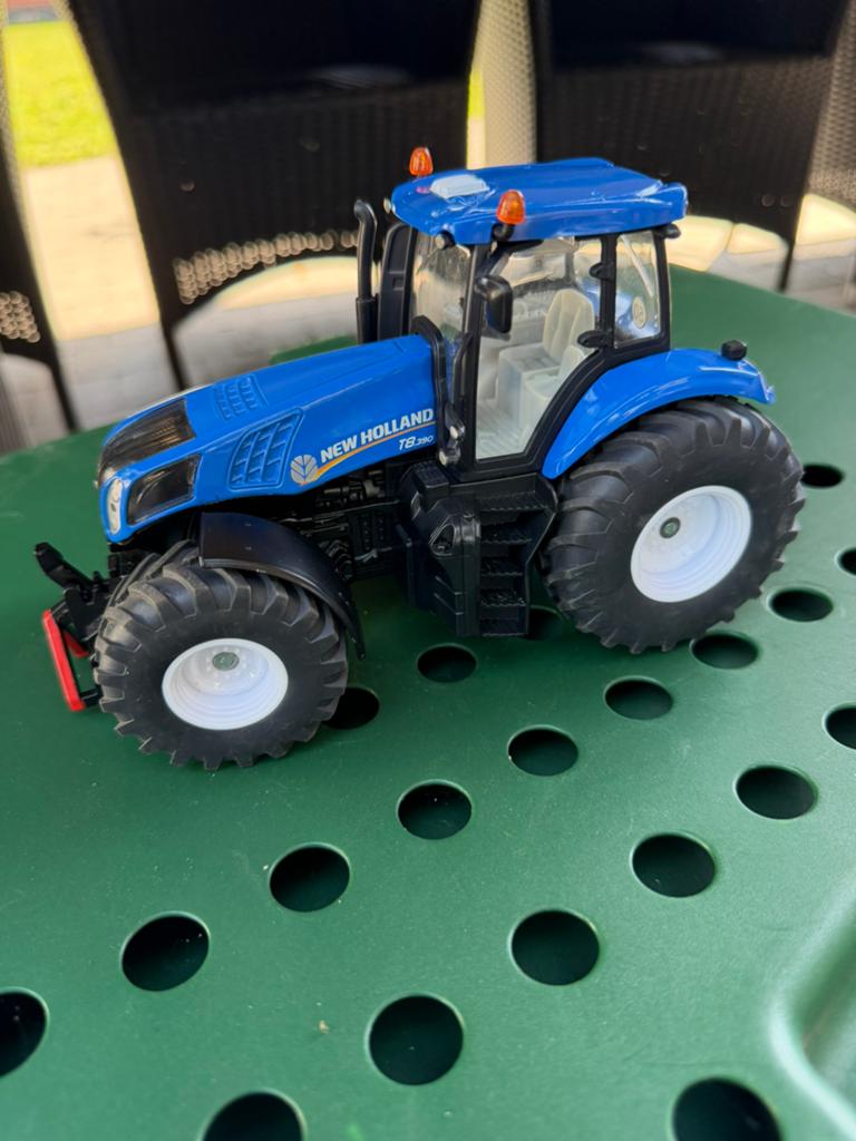 Tractor blauw New Holland, Zakelijke goederen, Landbouw | Tractoren, Ophalen, New Holland