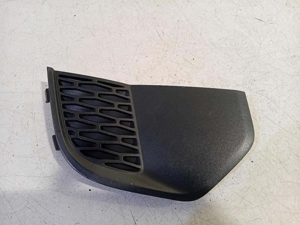 Bumperdeel rechts voor Land Rover Discovery, Auto-onderdelen, Onderdelen@venauto.nl, Van der Ven Autorecycling B.V., Ettenseweg 76, 4706 PB Roosendaal, The Netherlands