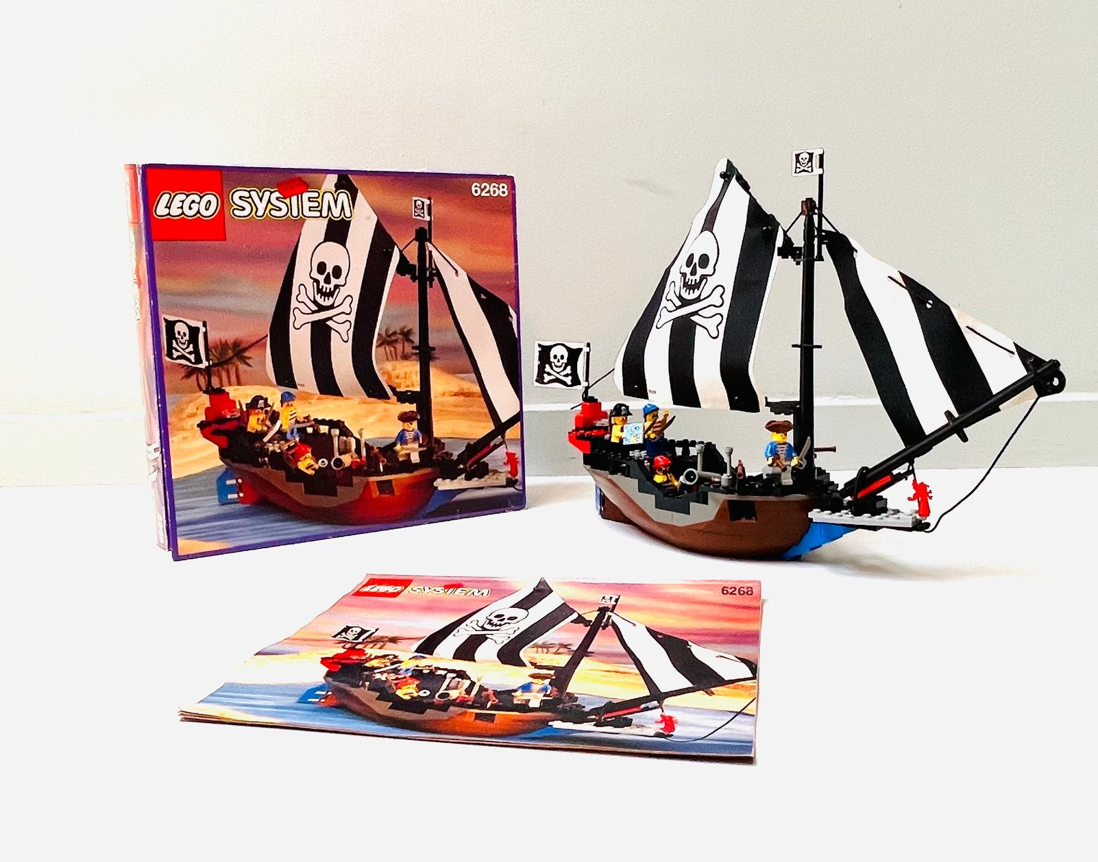 LEGO Pirates 6268 Renegade Runner 1993: compleet met doos, Pièces supplémentaires incluses, Enlèvement ou Envoi, Lego, Ensemble complet
