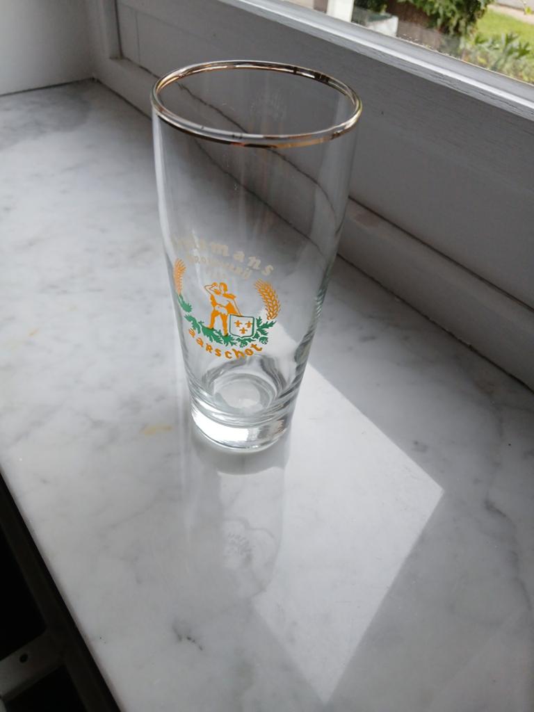 Verschillende bierglazen, Verzamelen, Ophalen