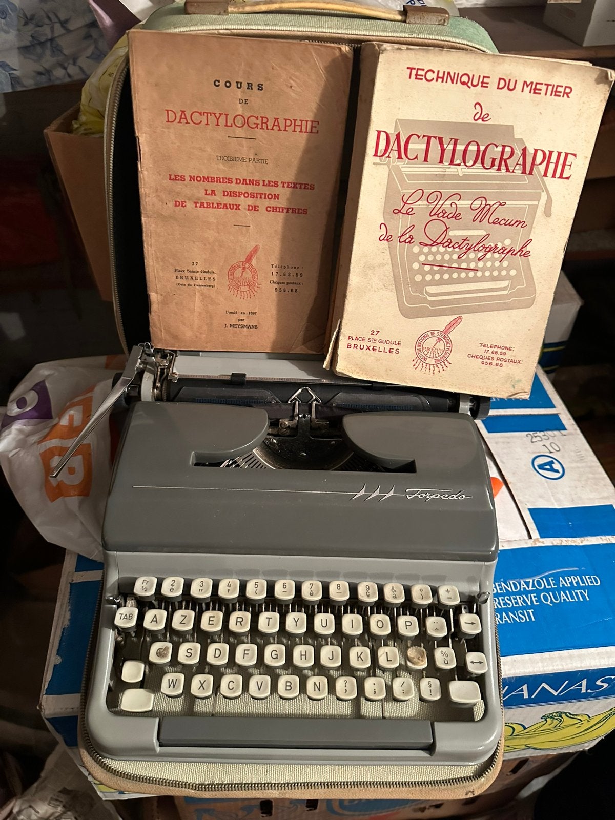 Machine à écrire portable Torpedo vintage, Enlèvement ou Envoi, Comme neuf