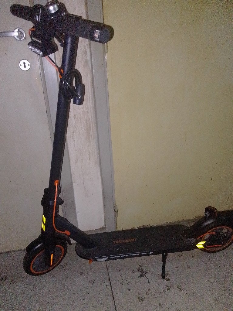 Electrische step, Vélos & Vélomoteurs, Enlèvement, Comme neuf, Step électrique (E-scooter), Giant