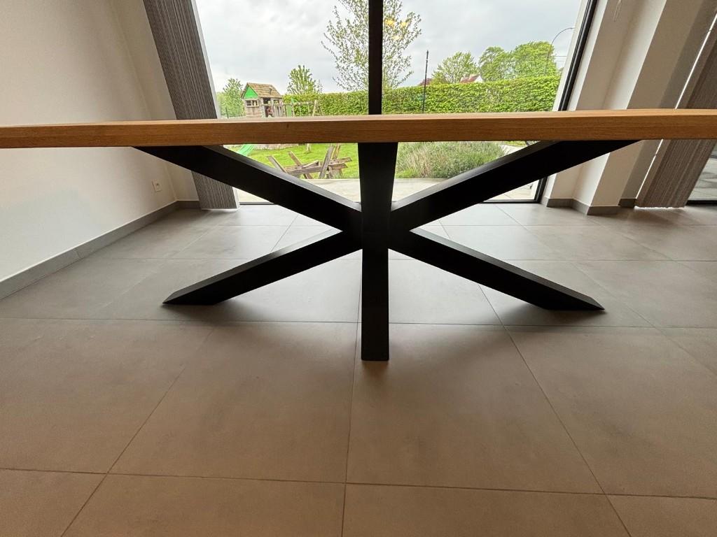 Eettafel 260 x 100cm, eik, zwarte metalen voet, Huis en Inrichting, Ophalen, 100 tot 150 cm, 200 cm of meer, Zo goed als nieuw