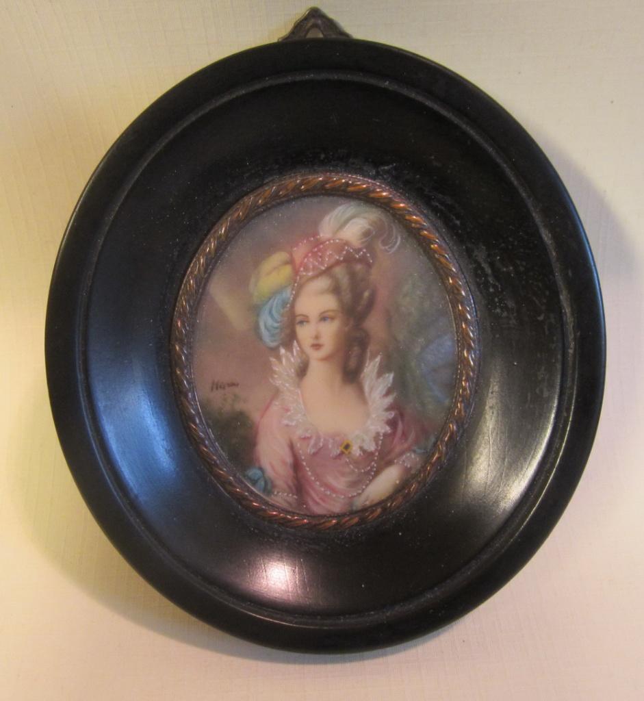 Portrait miniature vintage peint main dame avec chapeau /8, Envoi