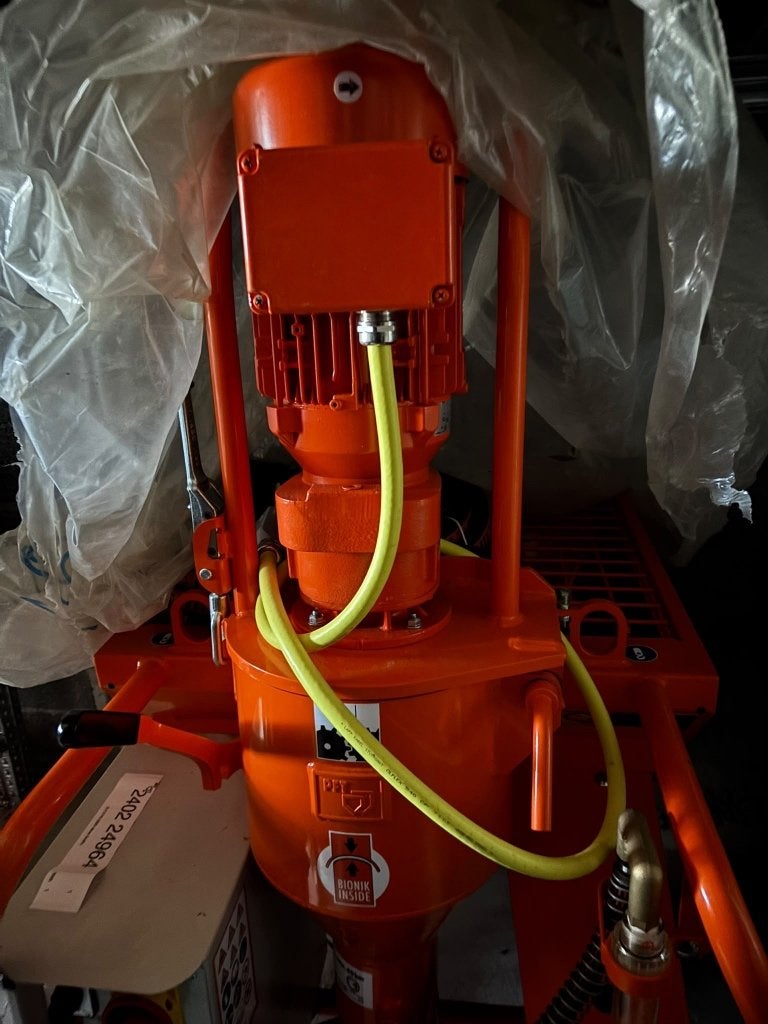 Machine à platre Pft G4, Ophalen