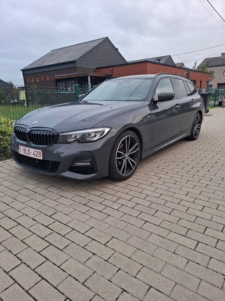 BMW 320d 190 PAK M, Auto's, Automaat, Achterwielaandrijving, 4 cilinders, 5 deurs