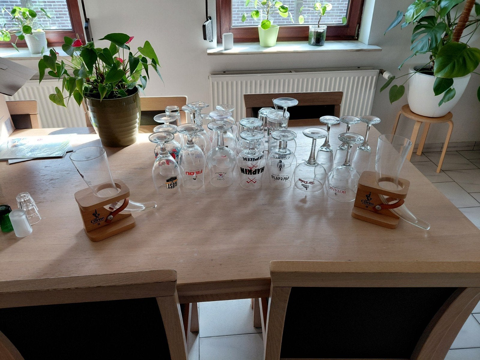 2x La Corne Dus Bois Pendus glazen + andere, Verzamelen, Ophalen, Zo goed als nieuw, Bierglas