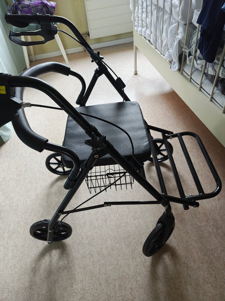 Fauteuil roulant et déambulateur en un, Divers, Chaises roulantes, Enlèvement, Utilisé, Fauteuil roulant à pousser