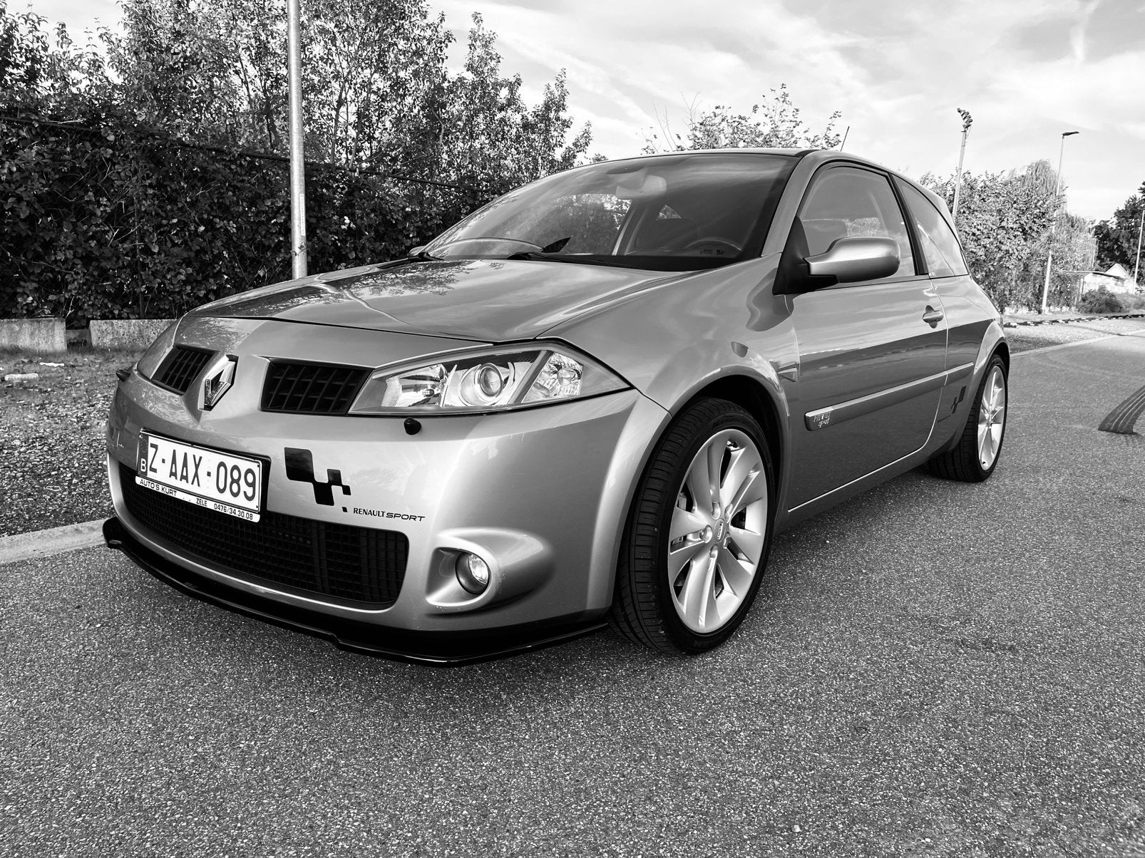 Megane R26 RS in showroomconditie Gekeurd met Garantie, Auto's, Voorwielaandrijving, Zwart, 4 cilinders, Leder en Stof