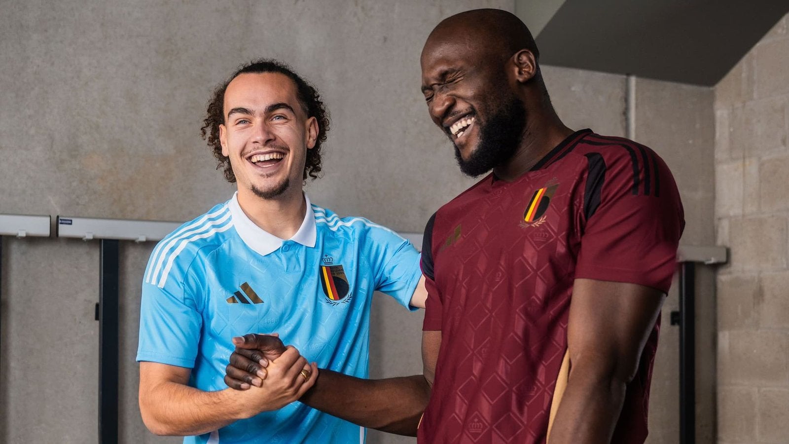MAILLOT DIABLE ROUGES ️, Enlèvement, Neuf