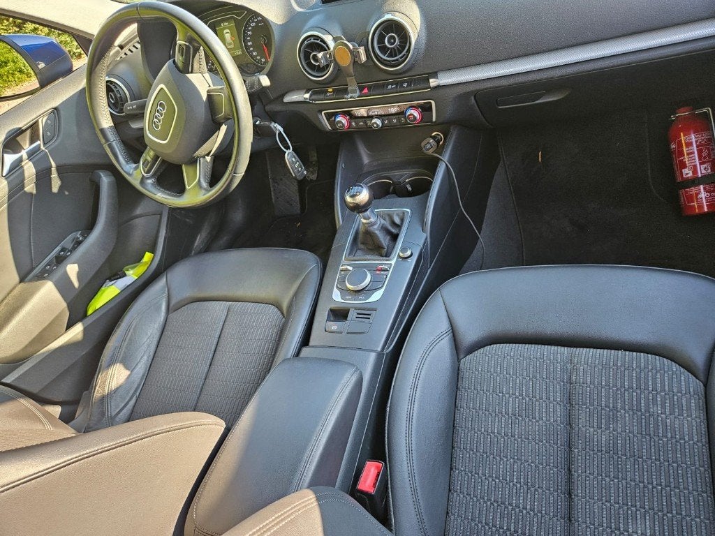 Audi A3 Sportback 1.6 TDi S line ️AIRCO GPS, Autos, Audi, Argent ou Gris, Achat, Entreprise, Boîte manuelle