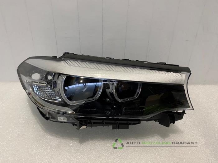 Koplamp rechts van een BMW 5-Serie, Auto-onderdelen, Verlichting, BMW, Gebruikt, 3 maanden garantie, Ophalen of Verzenden