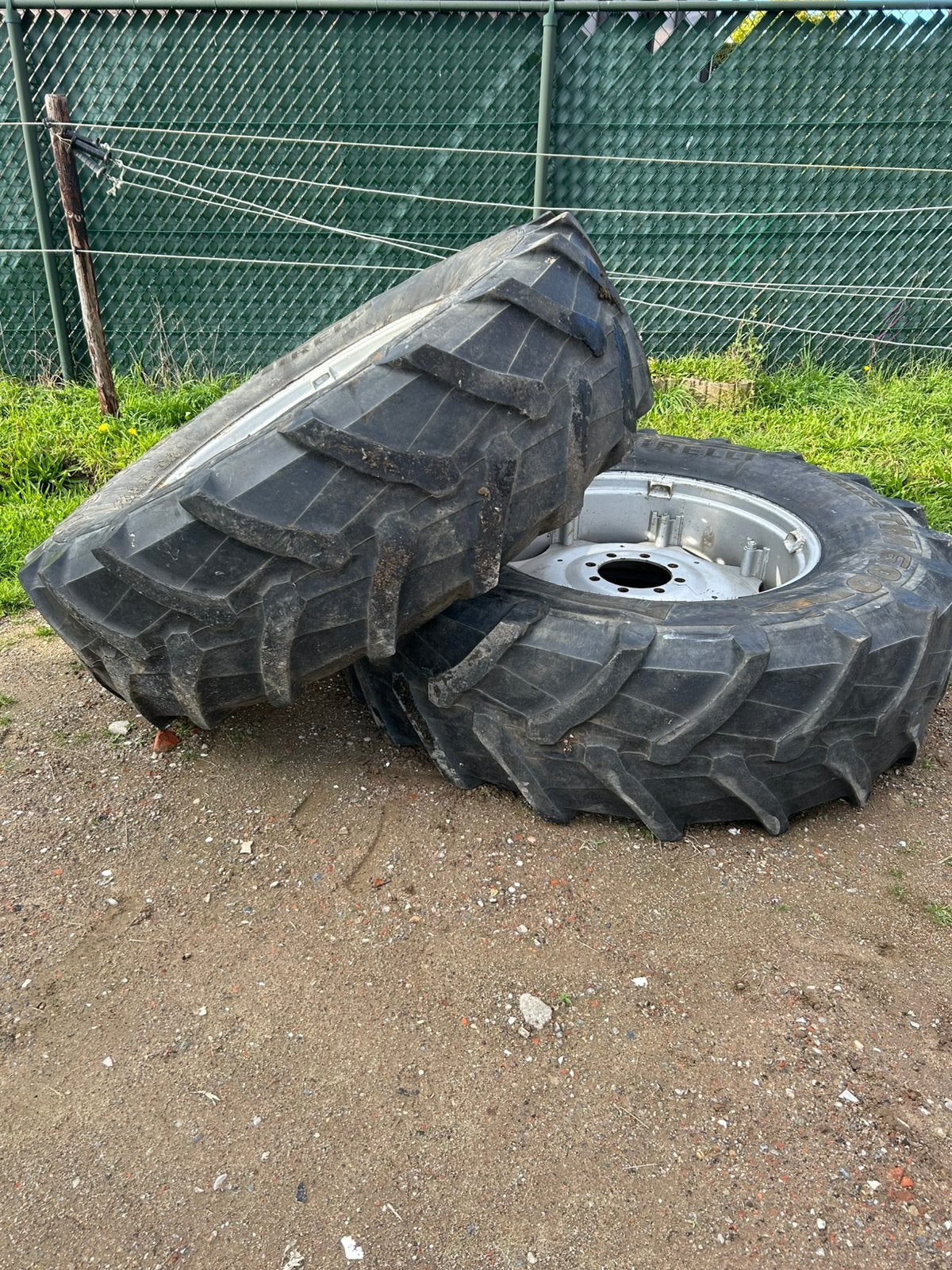 Pirelli tm600 520/85r38 20.8r38, Articles professionnels, Enlèvement