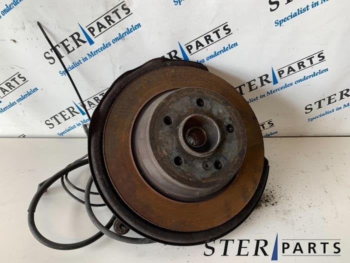 Fusee links-achter van een Mercedes E-Klasse, Gebruikt, -, Ophalen of Verzenden, -