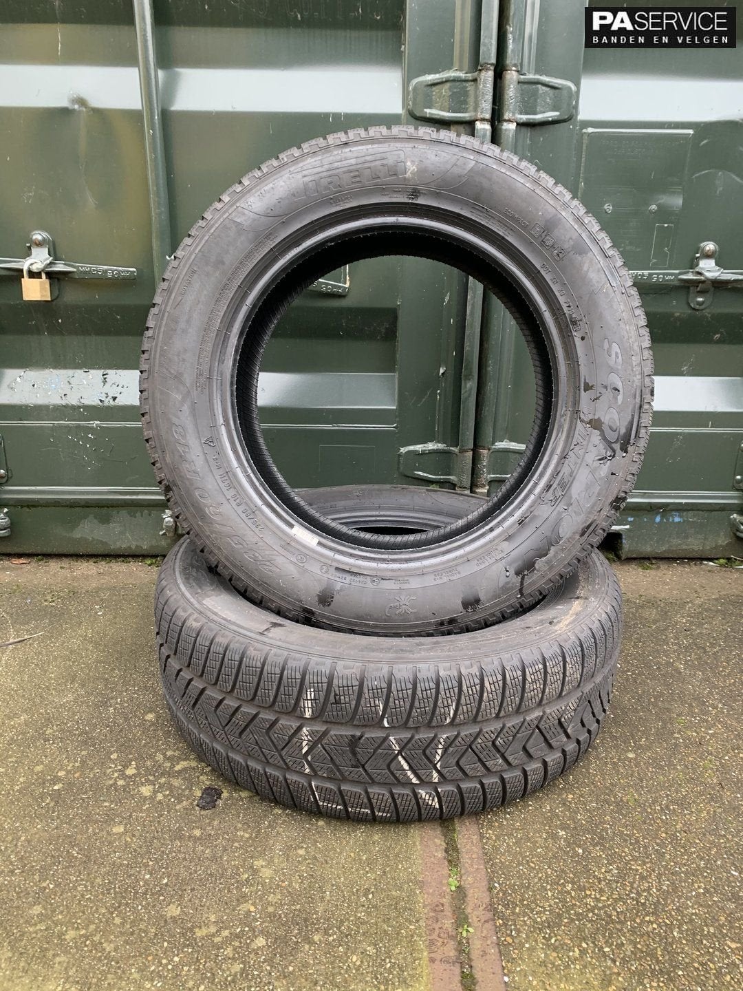 2x Pirelli Scorpion winter 235 60 18 met 7 mm, Gebruikt, Velg(en), -, -