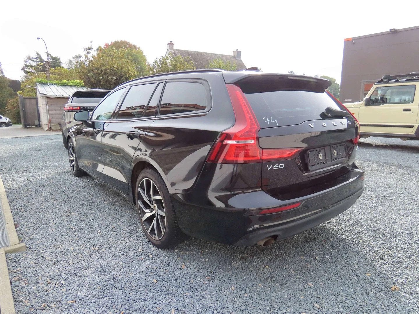 Volvo V60 V60 2.0 T4 Momentum Pro Geartronic (bj 2020), Auto's, Automaat, Gebruikt, 4 cilinders, 1969 cc
