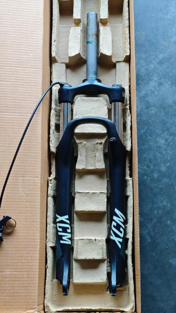 Voorvering SR Suntour 29" met Lock-out, Gebruikt, Elektrische fiets, Ophalen of Verzenden, Voorvork