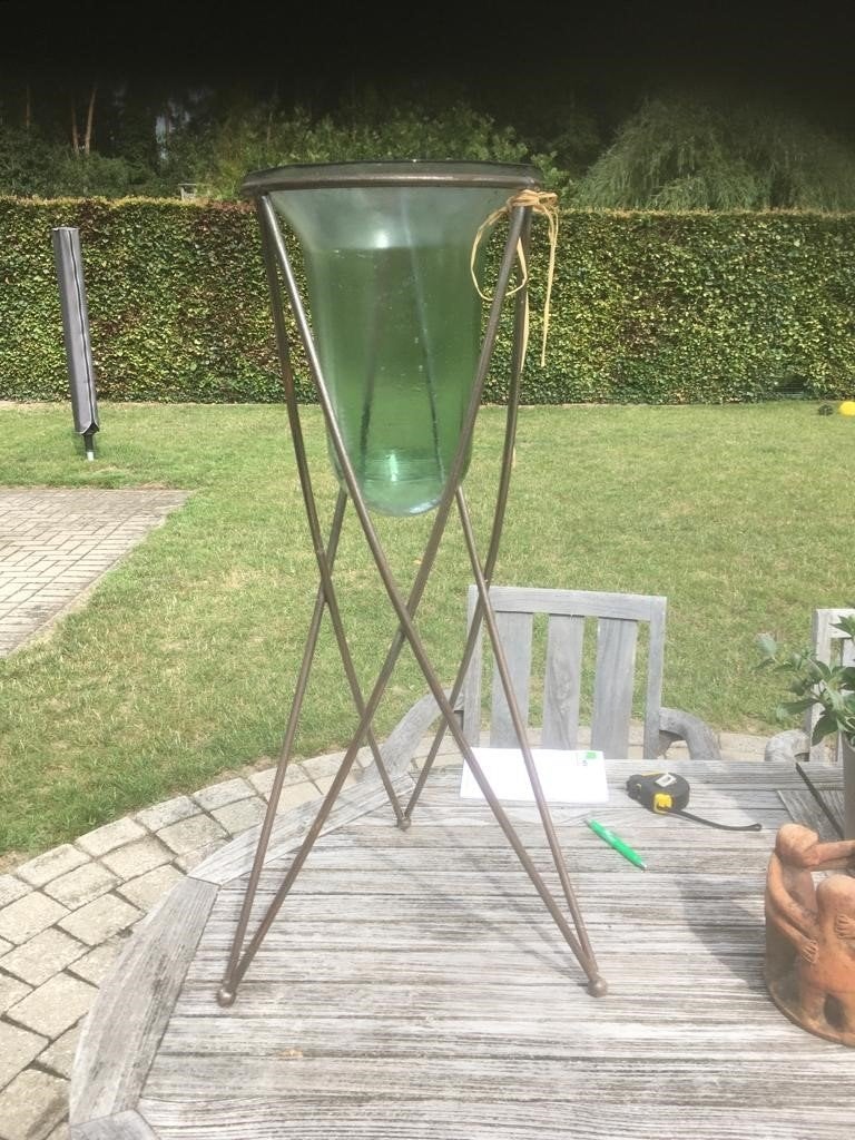 Staander met glazen stulp voor bloemen, Tuin en Terras, Bloembakken en Plantenbakken, Ophalen, Overige materialen, Zo goed als nieuw