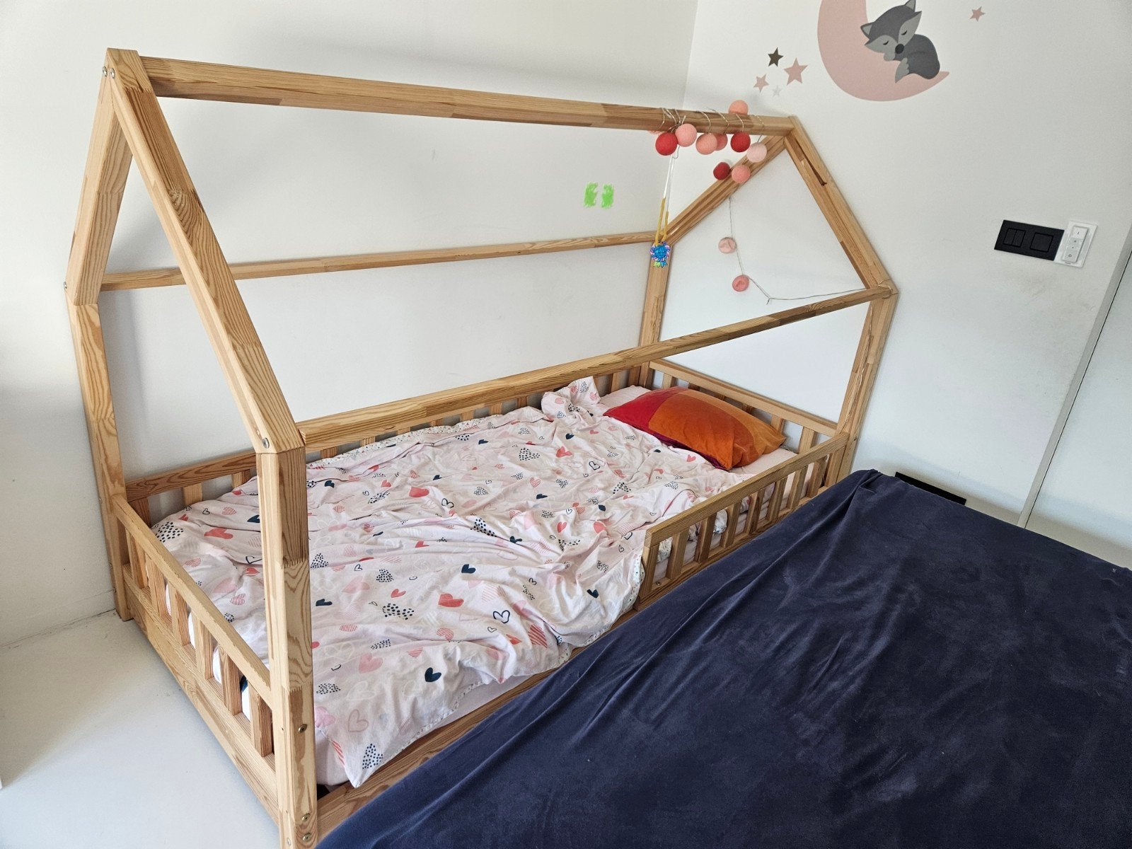 Lit pour tout-petit en forme de maison, Enlèvement, Matelas