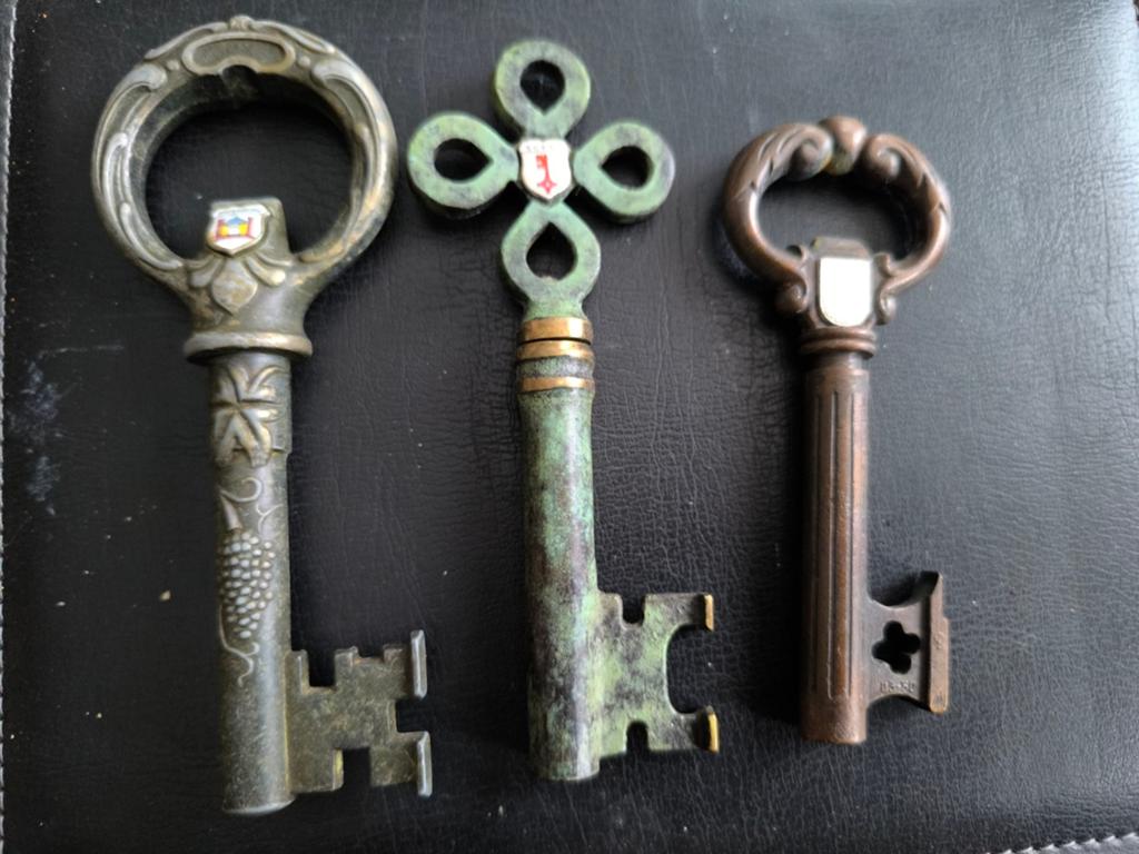 Clés en bronze Tire-bouchon/ouvre-bouteille, Antiquités & Art, Enlèvement