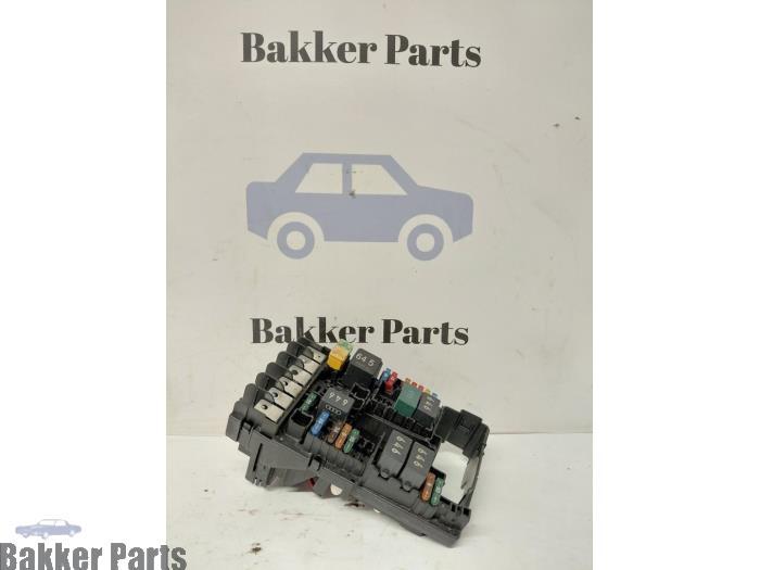 Boîte à fusibles d'un Audi Q2, -, -, 3 mois de garantie, Audi