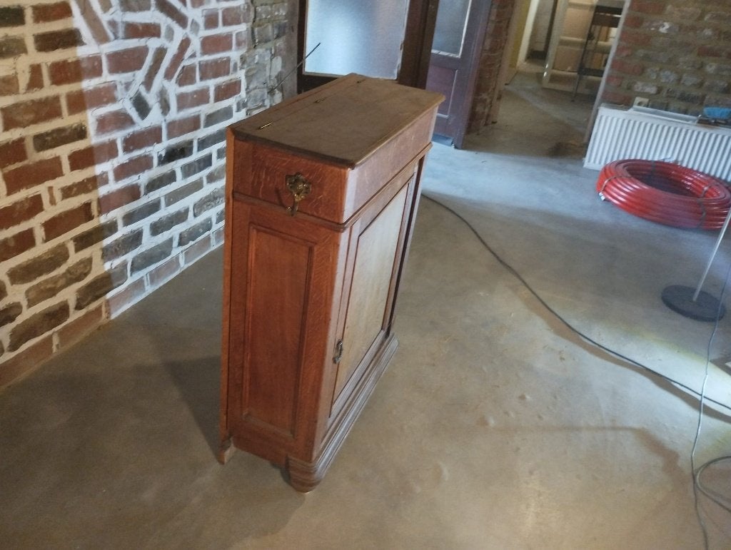 Petit meuble de rangement vintage en bois avec porte, Enlèvement, Utilisé