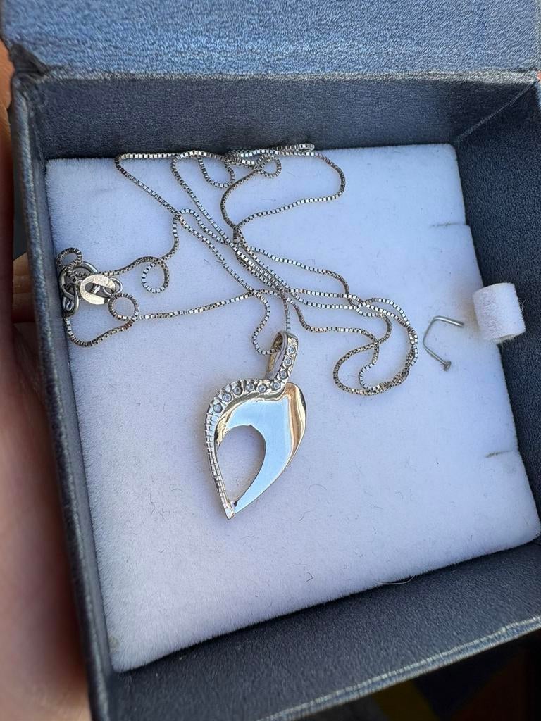 Wit goud ketting met hartje, Met hanger, Wit, Ophalen of Verzenden, Zo goed als nieuw