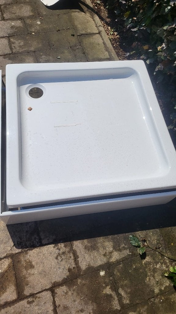 Receveur de douche neuf 90x90 cm  avec tablier et pieds, Bricolage & Construction, Enlèvement, Neuf, Douche