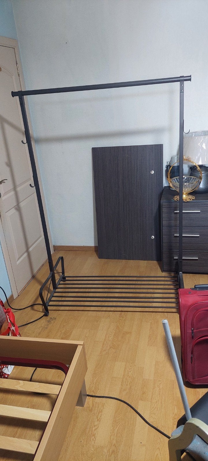 porte vêtements en gris hauteur 1,67m, largeur  1,10m, Enlèvement, Neuf