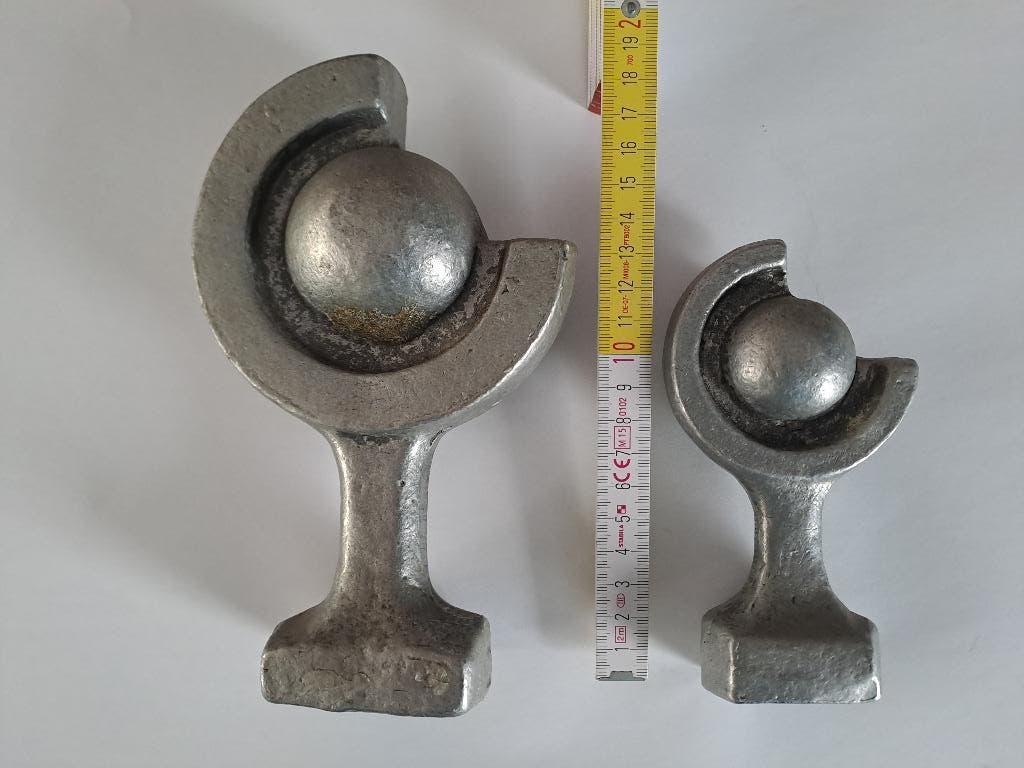 Beelden, brutalist, aluminium gietwerk, Antiek en Kunst, Ophalen, Minder dan 20 cm, Brutalistisch, Handgemaakt