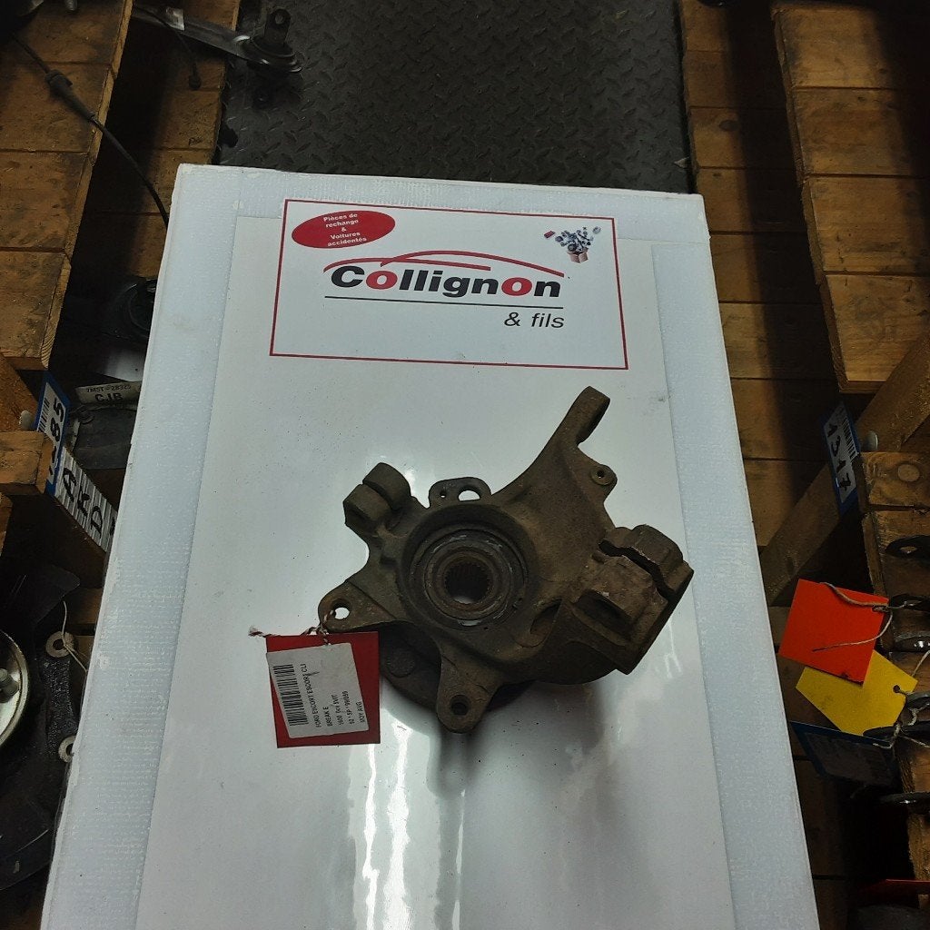 WIELNAAF LINKS VOOR Ford Escort 5 (ANL) (01-1990/01-1995), Gebruikt, Mevr. I. Hauben, Ford, Rue de l'Espoir 34 34
4030  GRIVEGNÉE, BE
