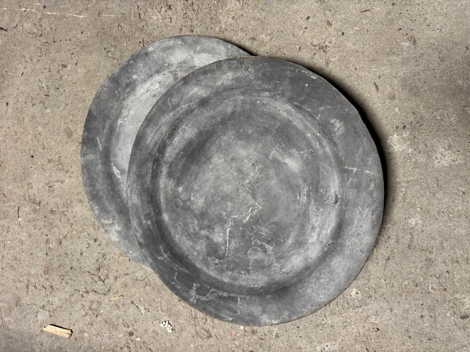 Gietijzeren schalen, Enlèvement, Comme neuf