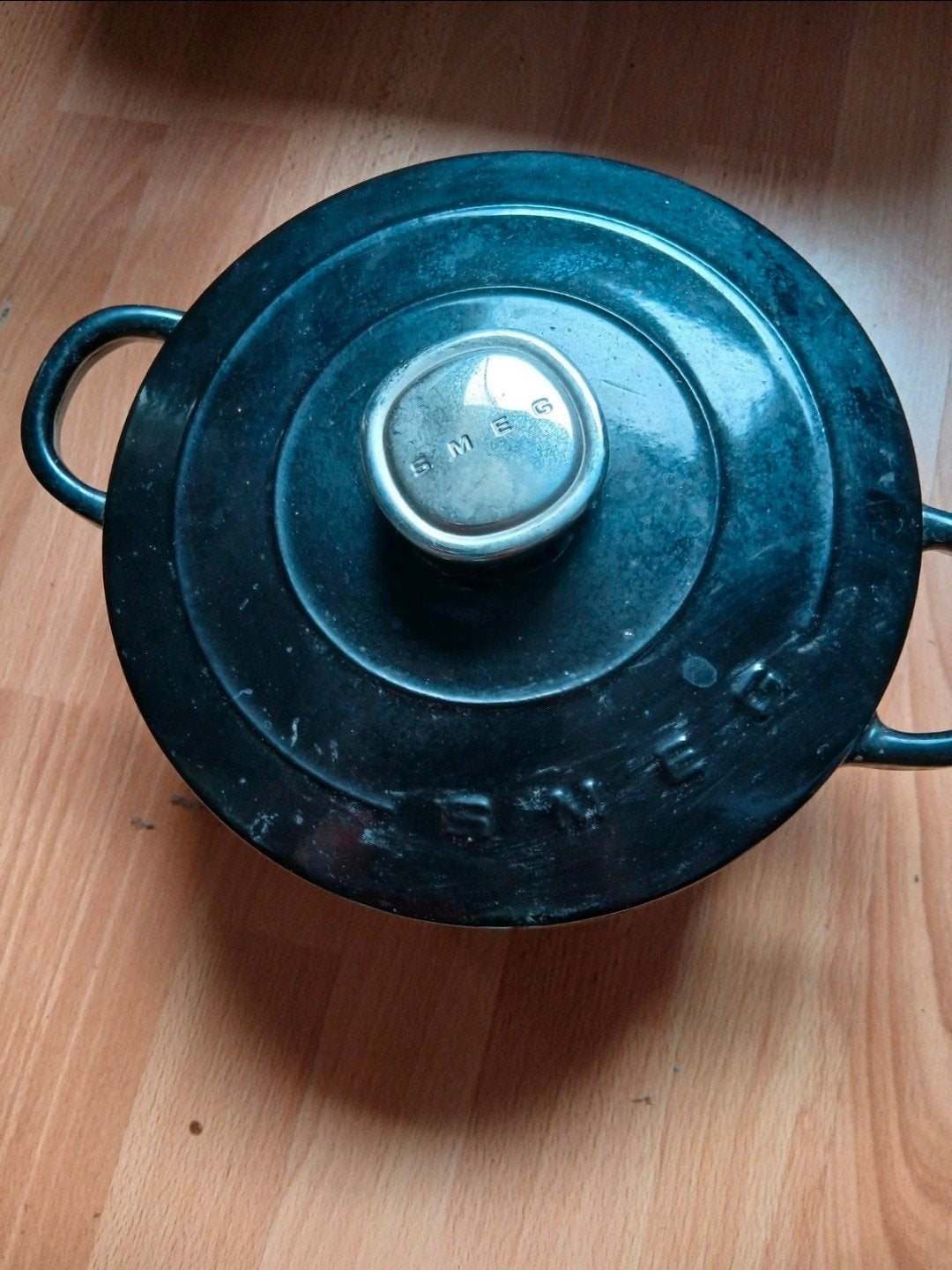 SMEG kookpot - Zwart, Gietijzeren Pan, Gebruikt, Gietijzer, Met deksel, Ophalen of Verzenden