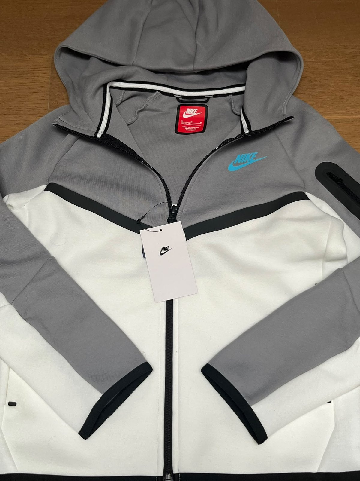 Nike tech taille M enfants, Enlèvement ou Envoi, Neuf, Gris