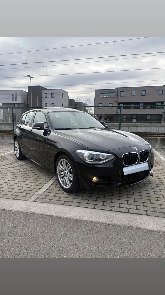 Bmw 116i full M-pack, Auto's, Alfa Romeo, Particulier, Benzine, Euro 6, 5 deurs, Handgeschakeld, Zwart, Zwart, Alcantara, Achterwielaandrijving
