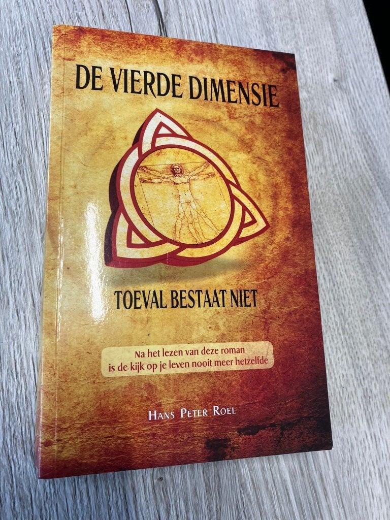 De Vierde Dimensie – Toeval bestaat niet | Hans Peter Roel, Hans Peter Roel, Ophalen of Verzenden, Zo goed als nieuw, Spiritualiteit algemeen